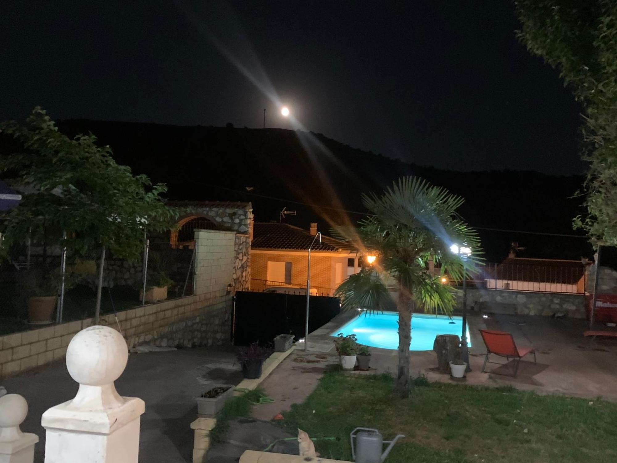Apartamento Con Piscina Chiloeches Zewnętrze zdjęcie